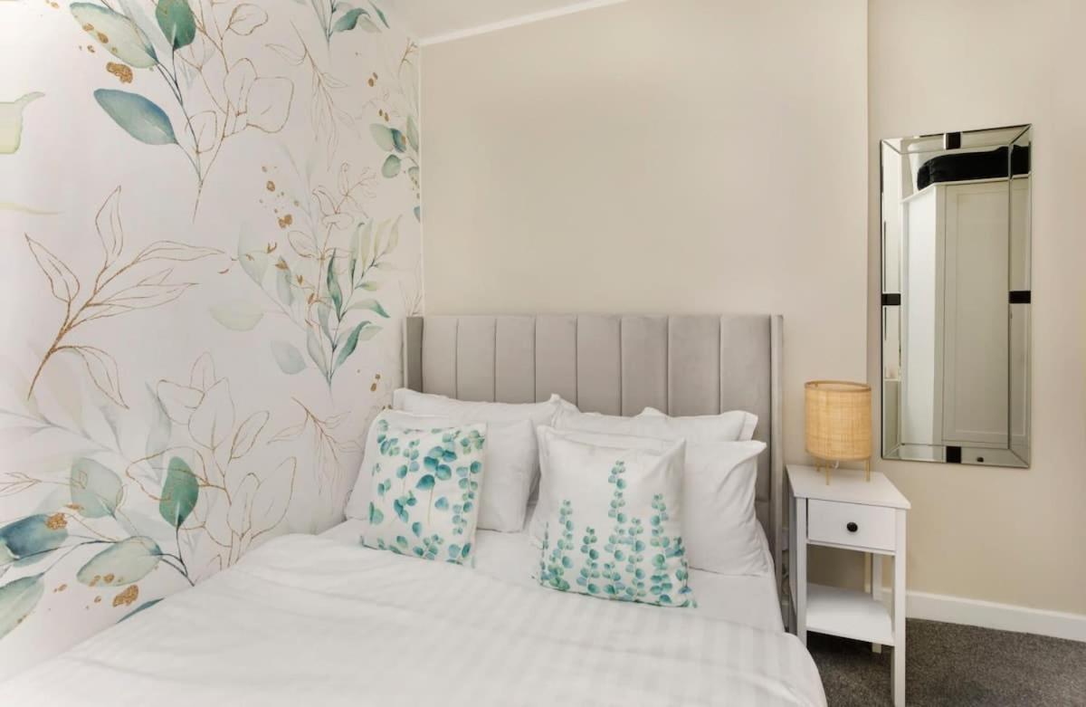 The Dodsworth Modern 4 Bedroom House, Sleeps 8 York Eksteriør bilde